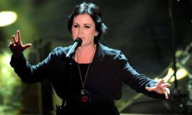 Солистка-ирландской-рок-группы-Cranberries-Долорес-О’Риордан-утонула-в-ванной