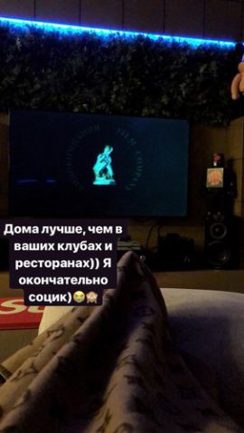 28f2018285.jpeg
