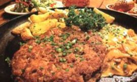 Свиной-шницель-с-картофелем
