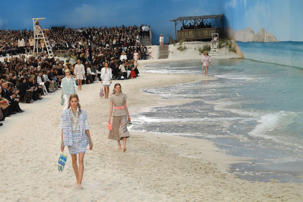 Chanel : Runway - Paris Fashion Week Womenswear Spring/Summer 2019 Chanel : Runway - Paris Fashion Week Womenswear Spring/Summer 2019