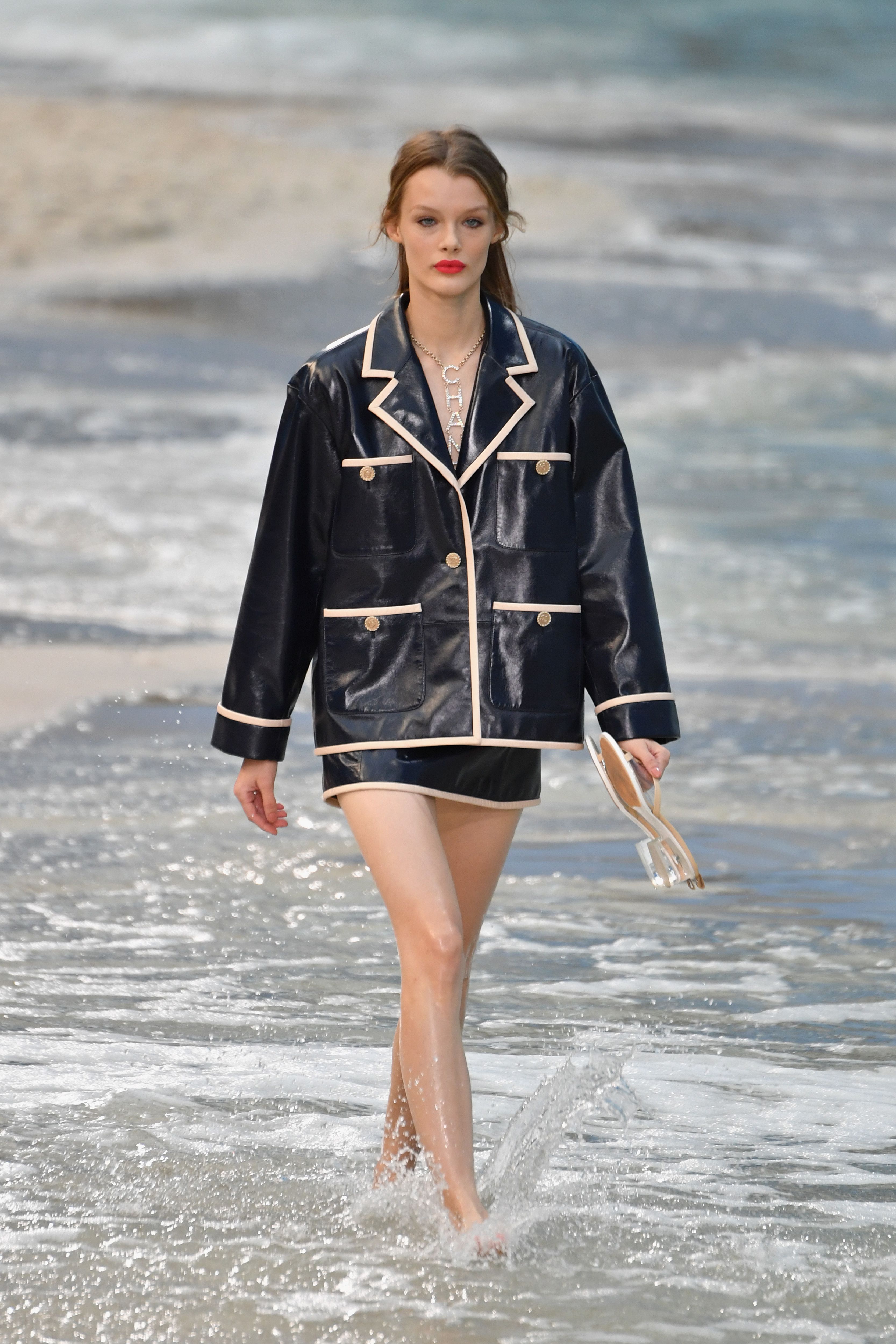 Chanel : Runway - Paris Fashion Week Womenswear Spring/Summer 2019 Chanel : Runway - Paris Fashion Week Womenswear Spring/Summer 2019