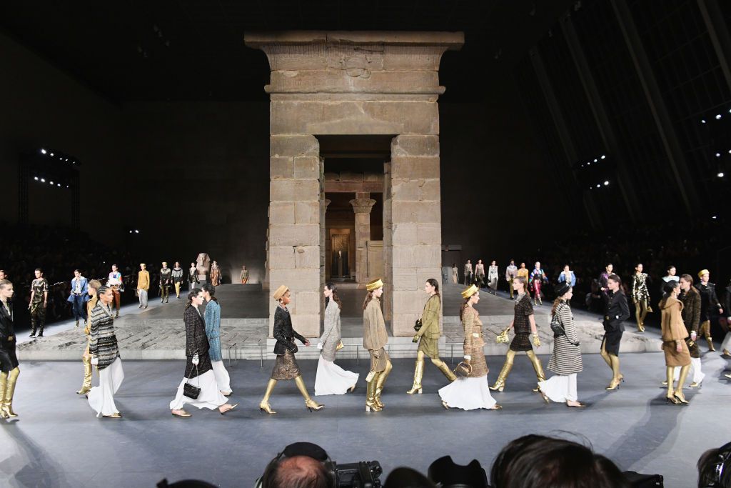 Chanel Metiers D'Art 2018/19 Show - Runway Chanel Metiers D'Art 2018/19 Show - Runway