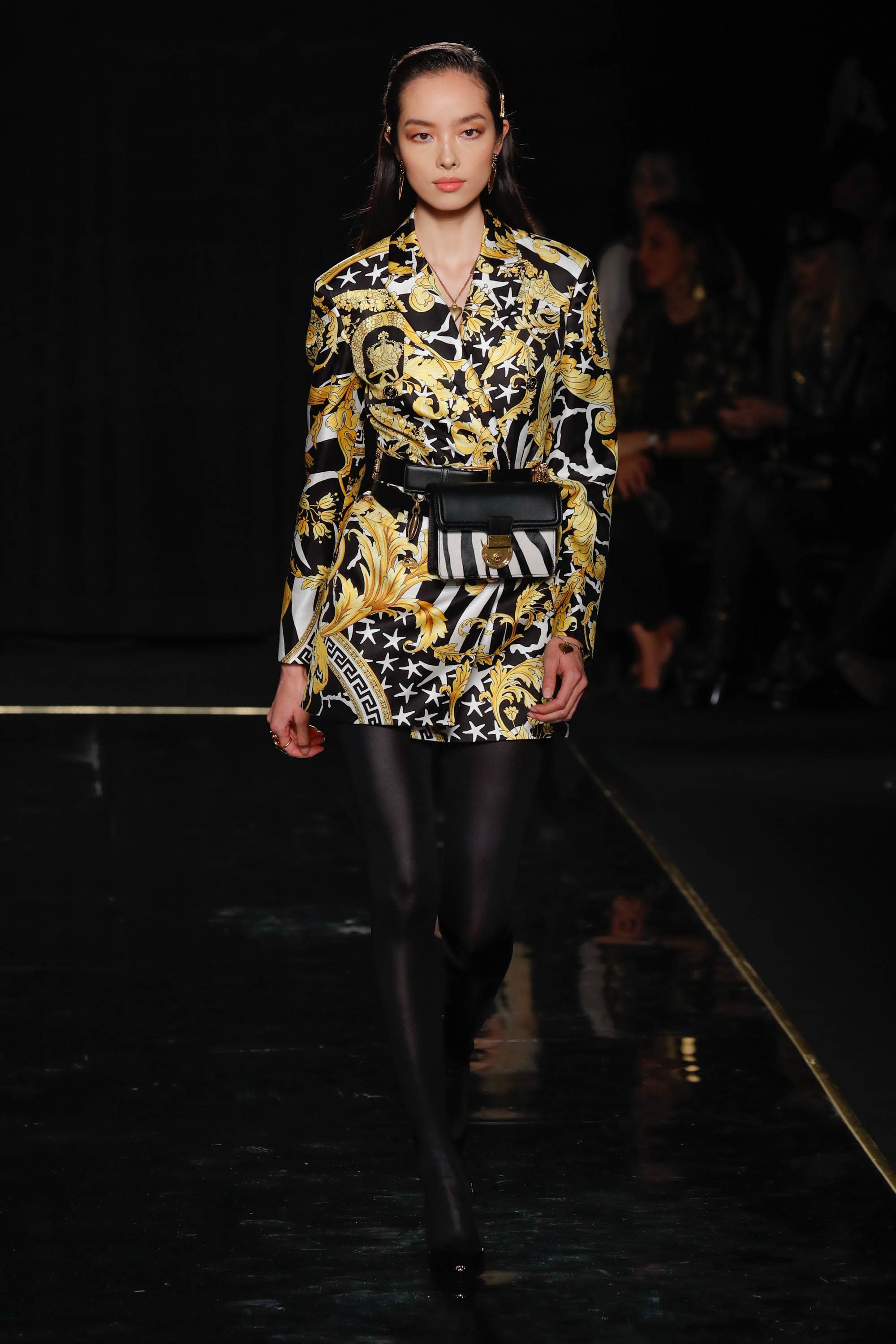 Versace Fall 2019 - Runway