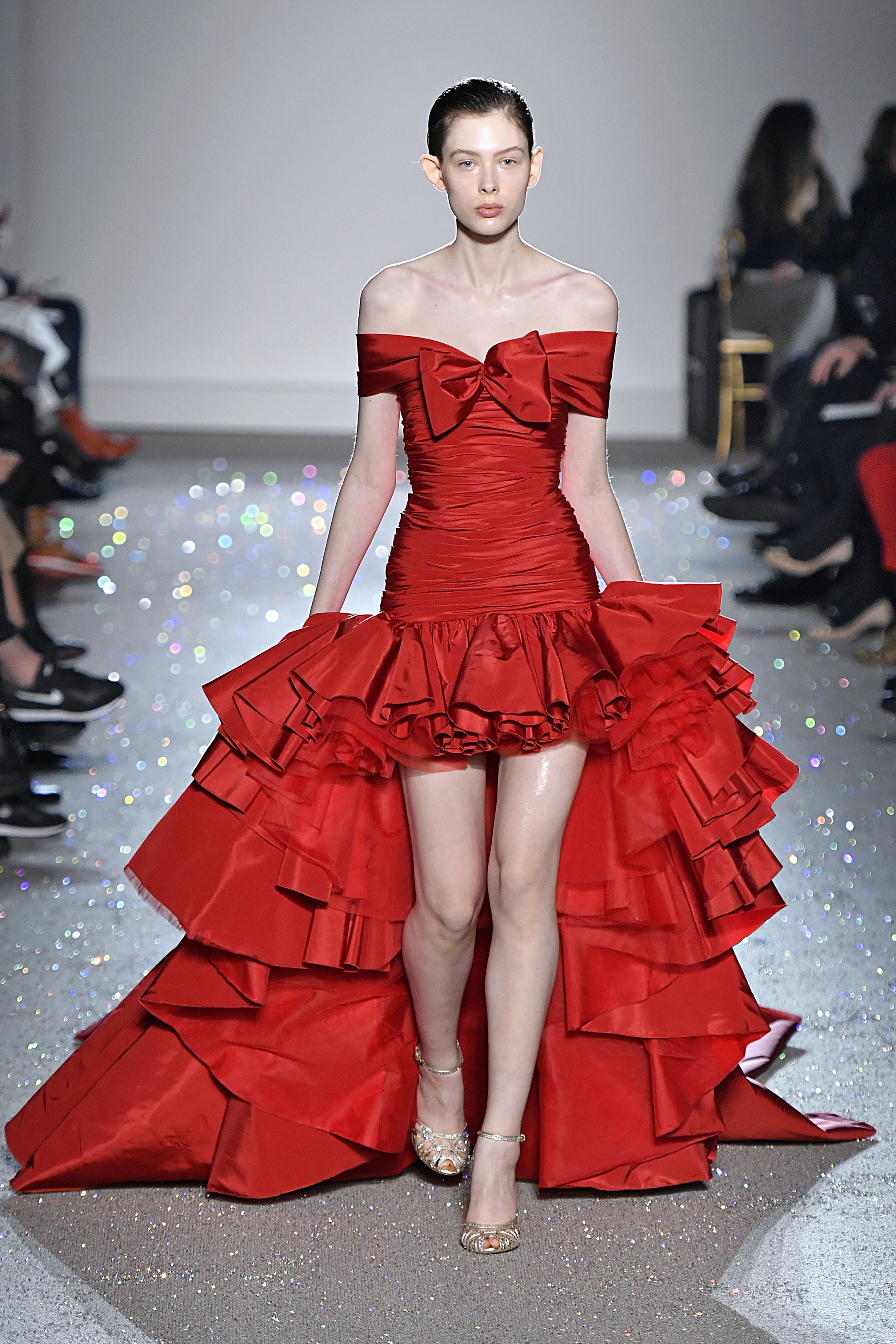 Giambattista Valli : Runway - Paris Fashion Week - Haute Couture Spring Summer 2019 Giambattista Valli : Runway - Paris Fashion Week - Haute Couture Spring Summer 2019