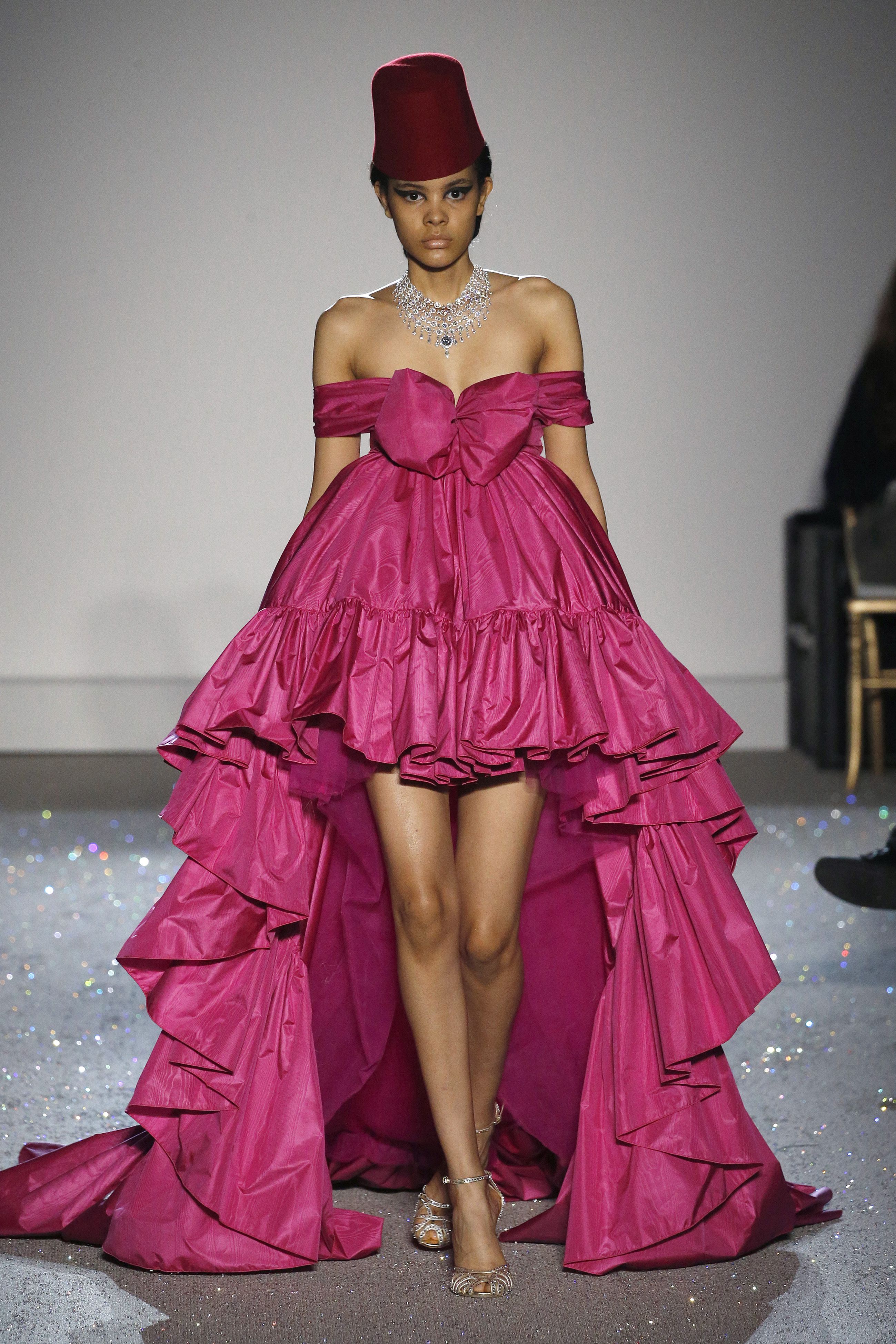 Giambattista Valli : Runway - Paris Fashion Week - Haute Couture Spring Summer 2019 Giambattista Valli : Runway - Paris Fashion Week - Haute Couture Spring Summer 2019