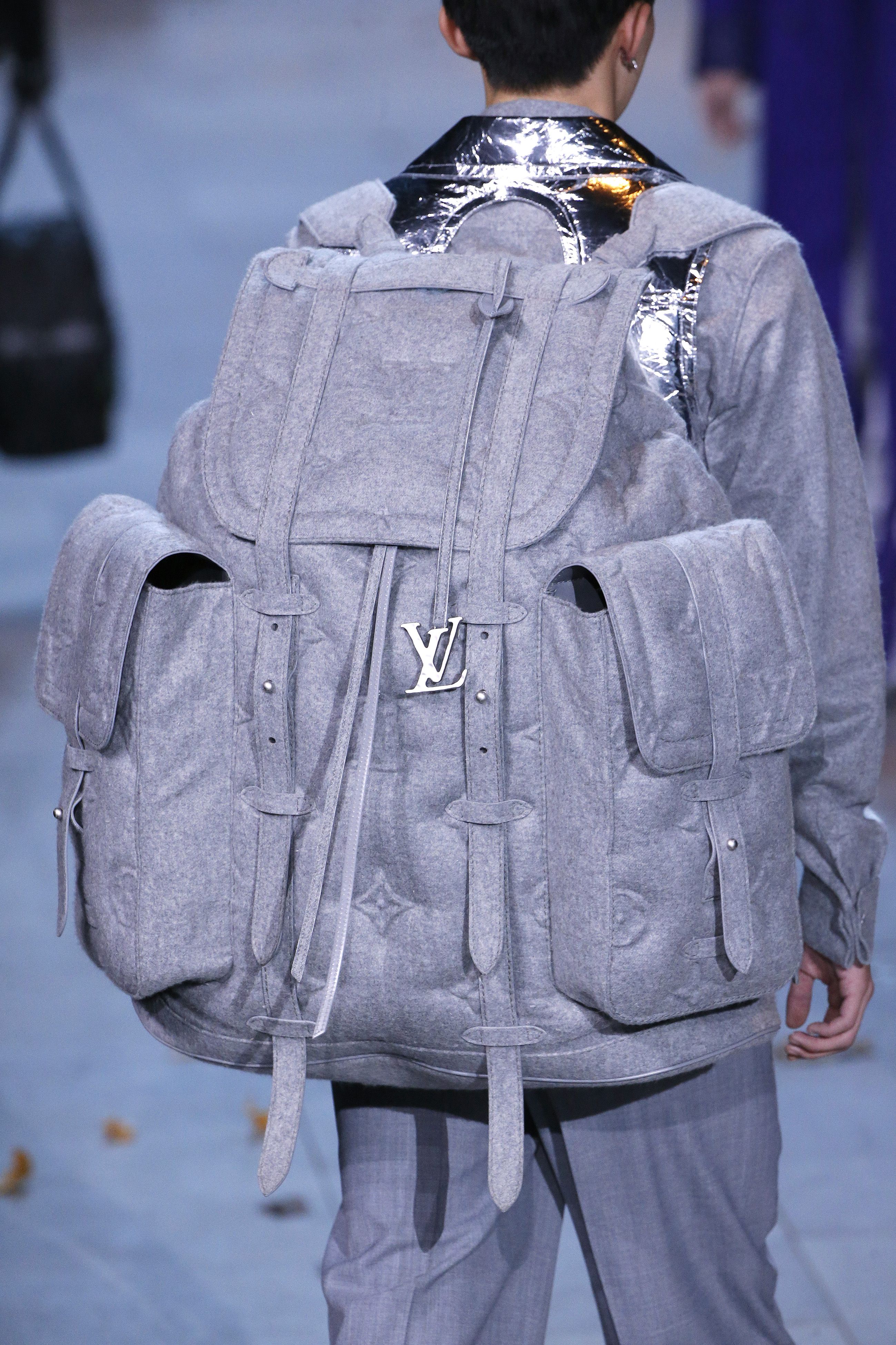 Louis Vuitton : Details - Paris Fashion Week - Menswear F/W 2019-2020 Louis Vuitton : Details - Paris Fashion Week - Menswear F/W 2019-2020