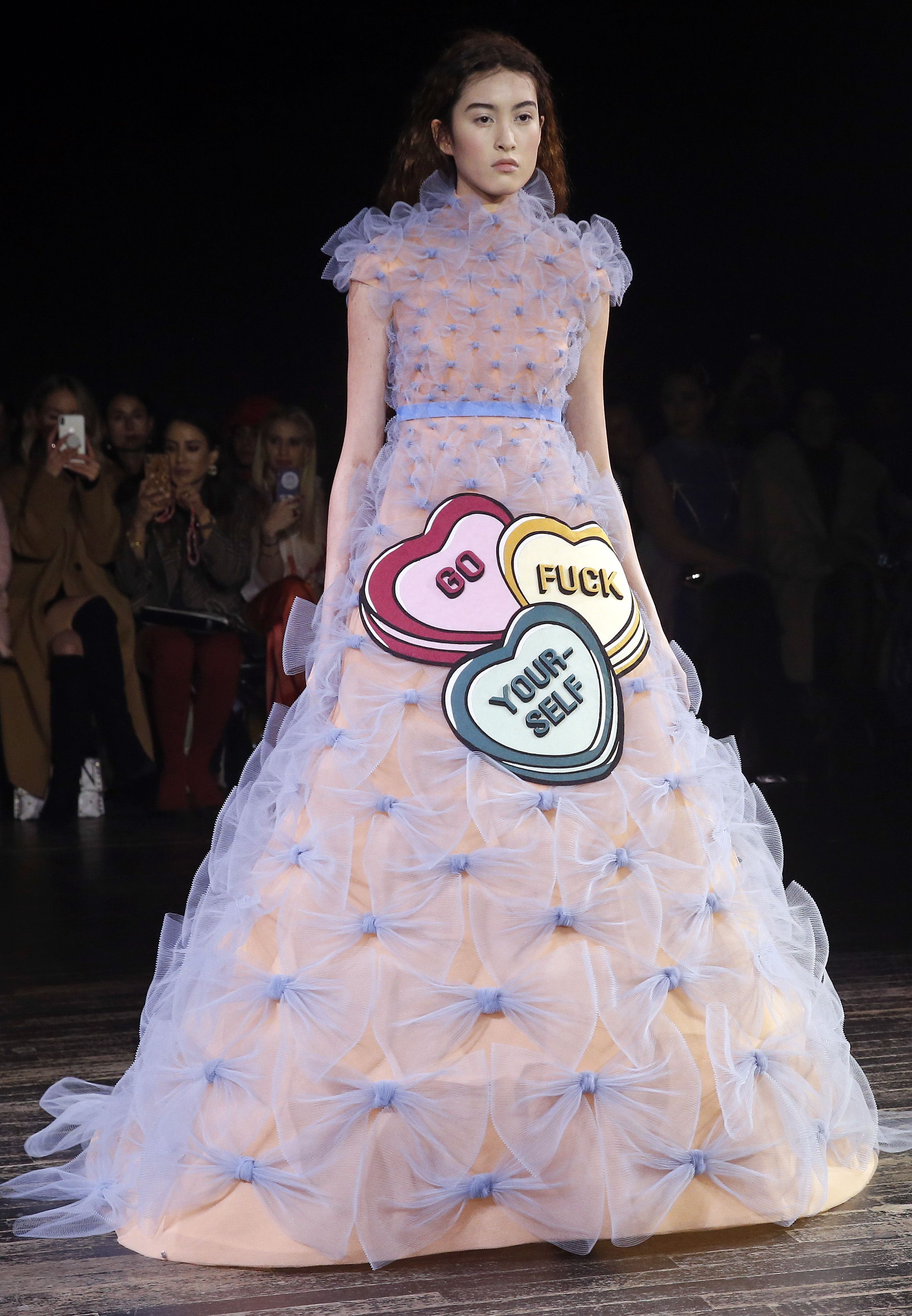 Viktor & Rolf : Runway - Paris Fashion Week - Haute Couture Spring Summer 2019 Viktor & Rolf : Runway - Paris Fashion Week - Haute Couture Spring Summer 2019