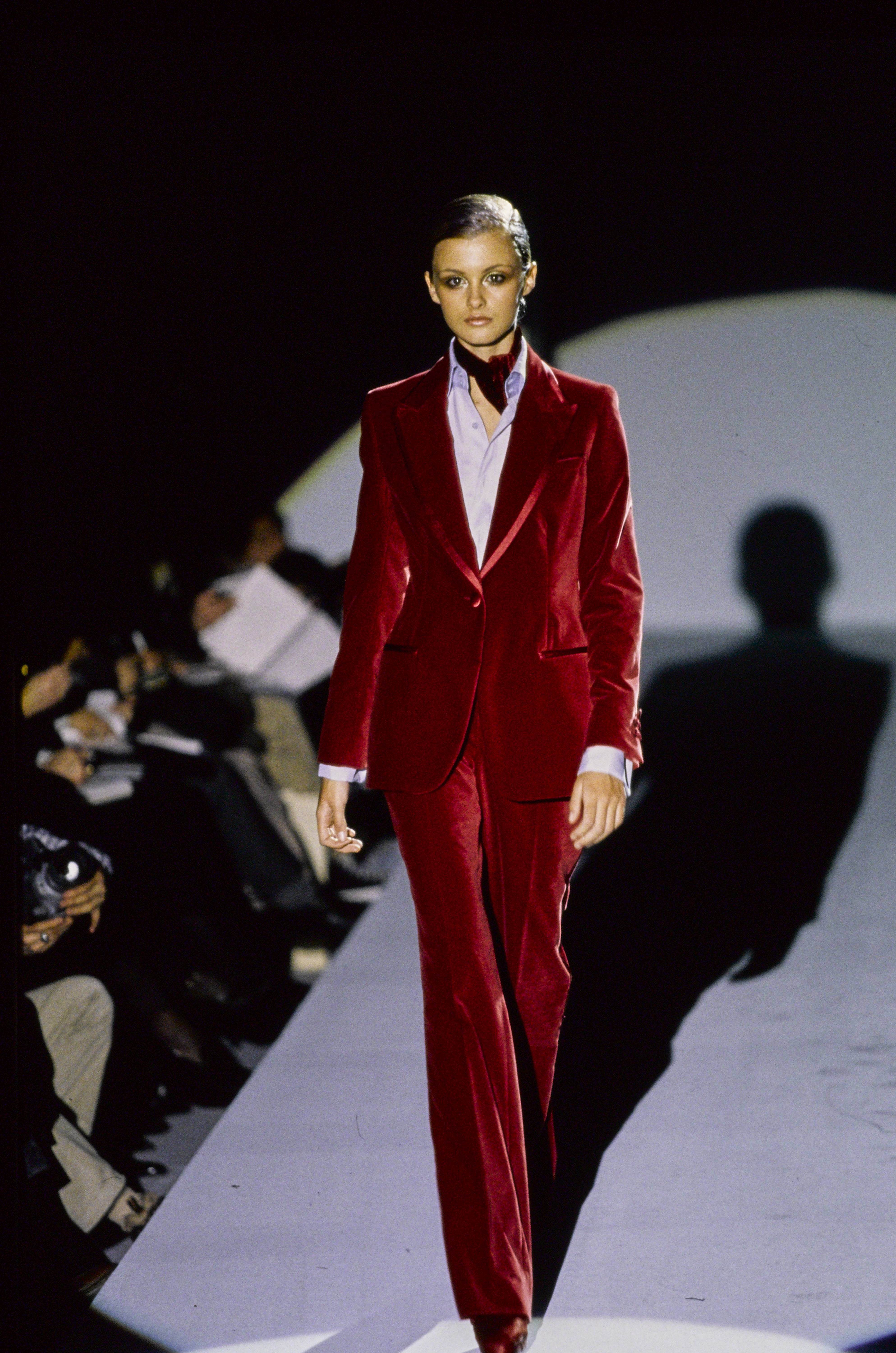 gucci runway fall 1996 image