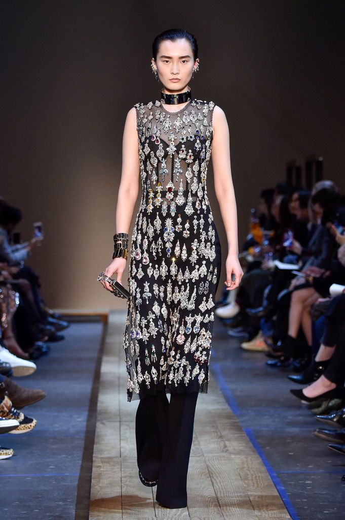 Alexander McQueen : Runway - Paris Fashion Week Womenswear Fall/Winter 2019/2020 Alexander McQueen : Runway - Paris Fashion Week Womenswear Fall/Winter 2019/2020