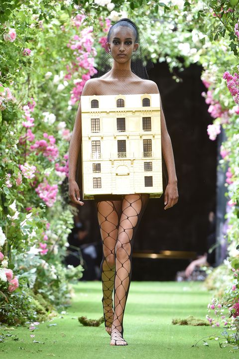 Christian Dior : Runway - Paris Fashion Week - Haute Couture Fall/Winter 2019/2020 Christian Dior : Runway - Paris Fashion Week - Haute Couture Fall/Winter 2019/2020