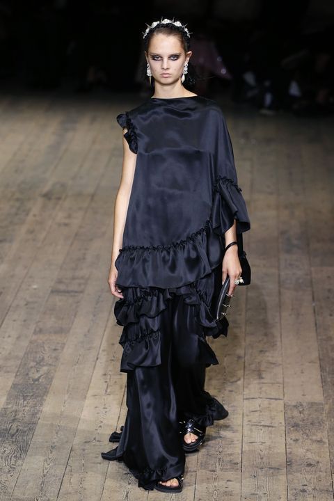 Simone Rocha - Runway - LFW September 2019 Simone Rocha - Runway - LFW September 2019