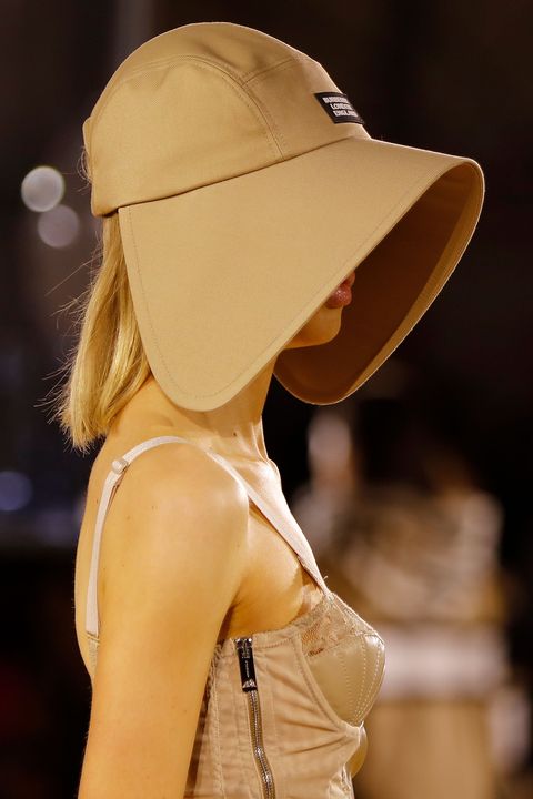 FASHION-BRITAIN-BURBERRY FASHION-BRITAIN-BURBERRY