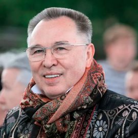 С-модного-дома-Вячеслава-Зайцева