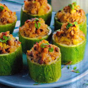 КАБАЧКИ, НАЧИНЕННЫЕ ЯЧНЕВОЙ КРУПОЙ С ГРИБАМИ