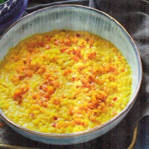 СЛОЕНАЯ ЗАПЕКАНКА ИЗ ПШЕНИЧНОЙ КРУПЫ С КАБАЧКАМИ, ПЕРЦЕМ И СЫРОМ
