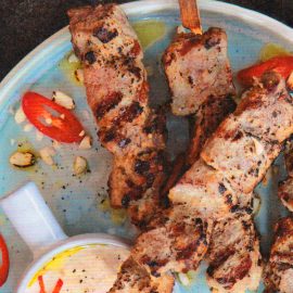 ШАШЛЫЧКИ-С-АРАХИСОВЫМ-СОУСОМ ШАШЛЫЧКИ