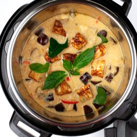 ЗЕЛЁНЫЙ-КАРРИ-С-КУРИЦЕЙ-ПО-ТАЙСКИ ЗЕЛЁНЫЙ-КАРРИ