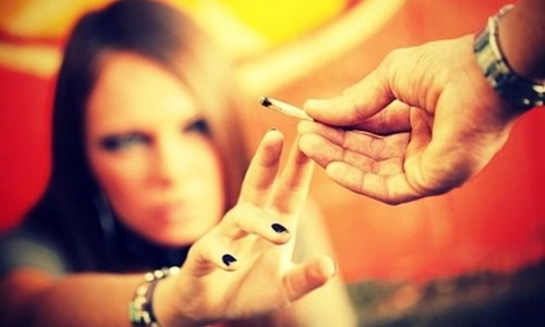 Что делать, если ребенок употребляет наркотики?