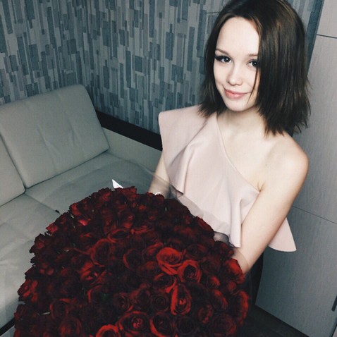 Диана Шурыгина собралась замуж за оператора, который старше ее на 11 лет