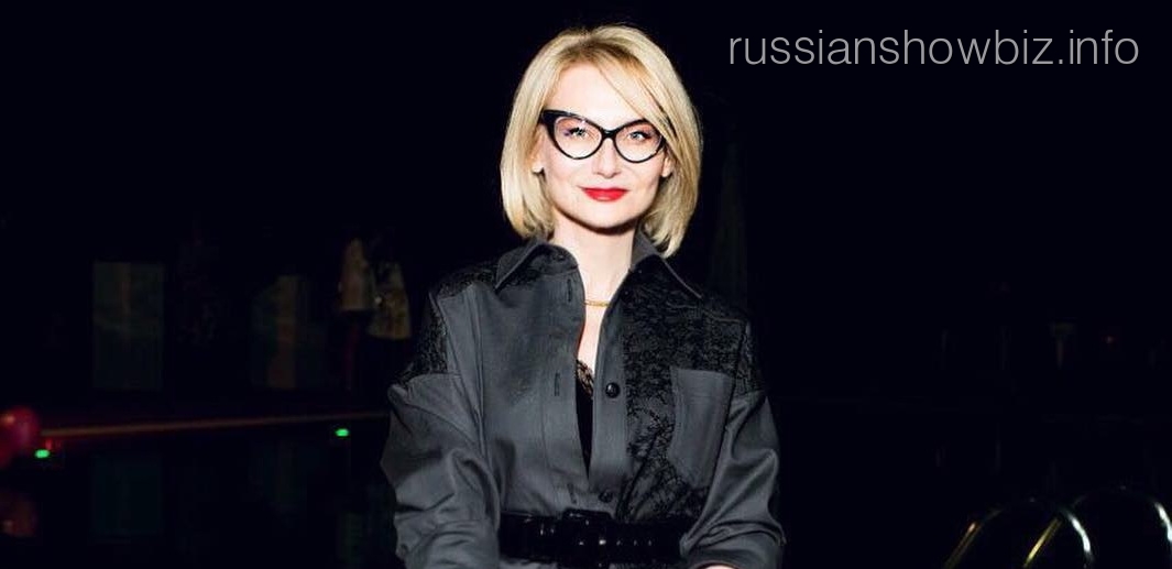 Эвелину Хромченко раскритиковали за длинные ноги