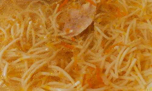 Бульон-с-макаронами Бульон