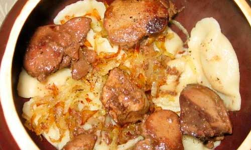 Печенка куриная с картофелем в горшочке