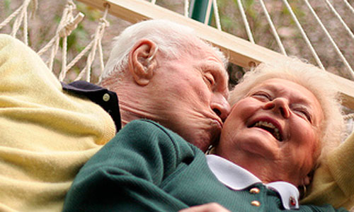 Супружеский-союз-защищает-мозг-от-слабоумия,-говорят-неврологи говорят неврологи