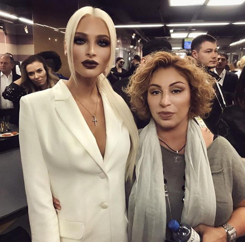 Шишкова первой поздравила маму Тимати с днем рождения и назвала ее своим ангелом-хранителем