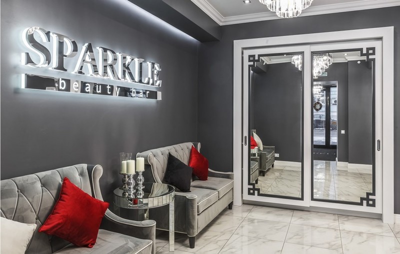 Скидки и специальные акции в салоне красоты Sparkle Beauty Bar
