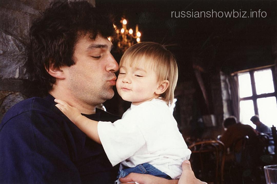 Анастасия Шубская умилила фанатов детским фото