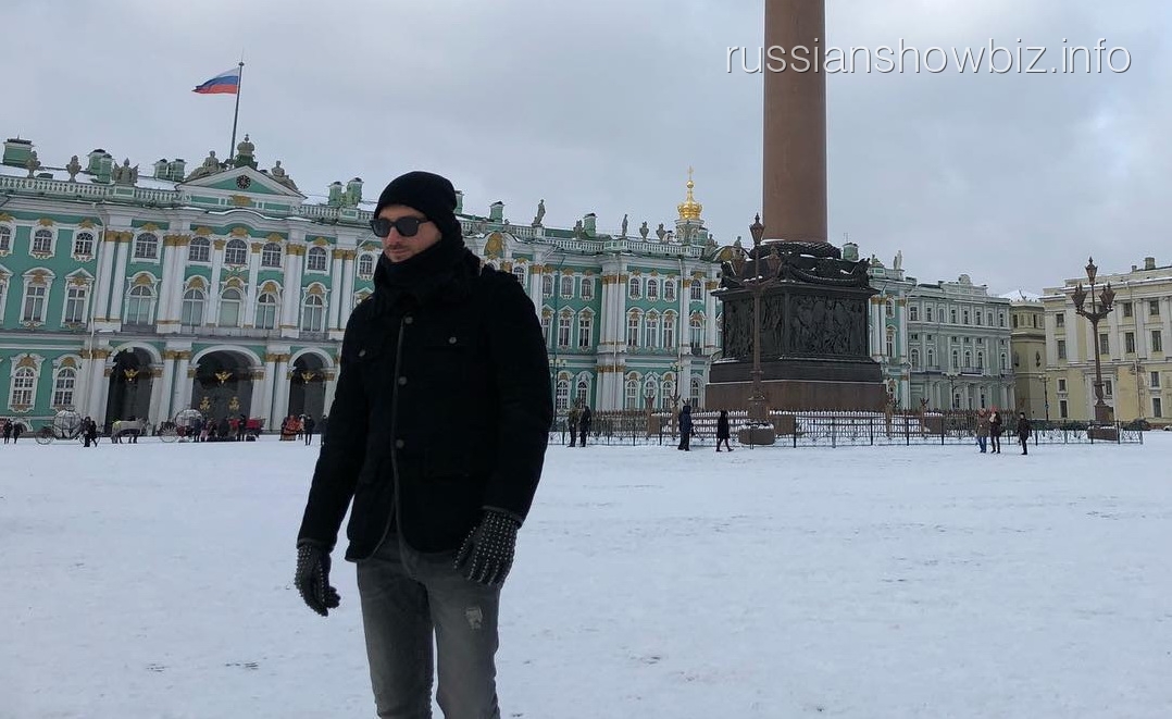 Лазарев не смог скрыться от фанатов