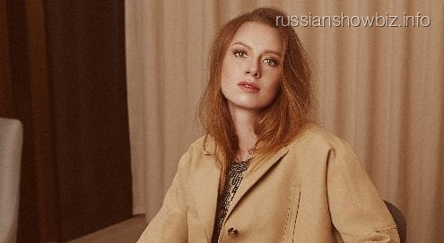 Юлия Савичева перестала пользоваться косметикой