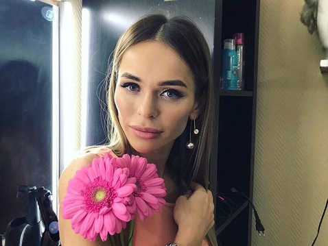 «Она могла тряпкой вытереть стол, а потом лицо ребенку»: Хилькевич со скандалом выгнала няню