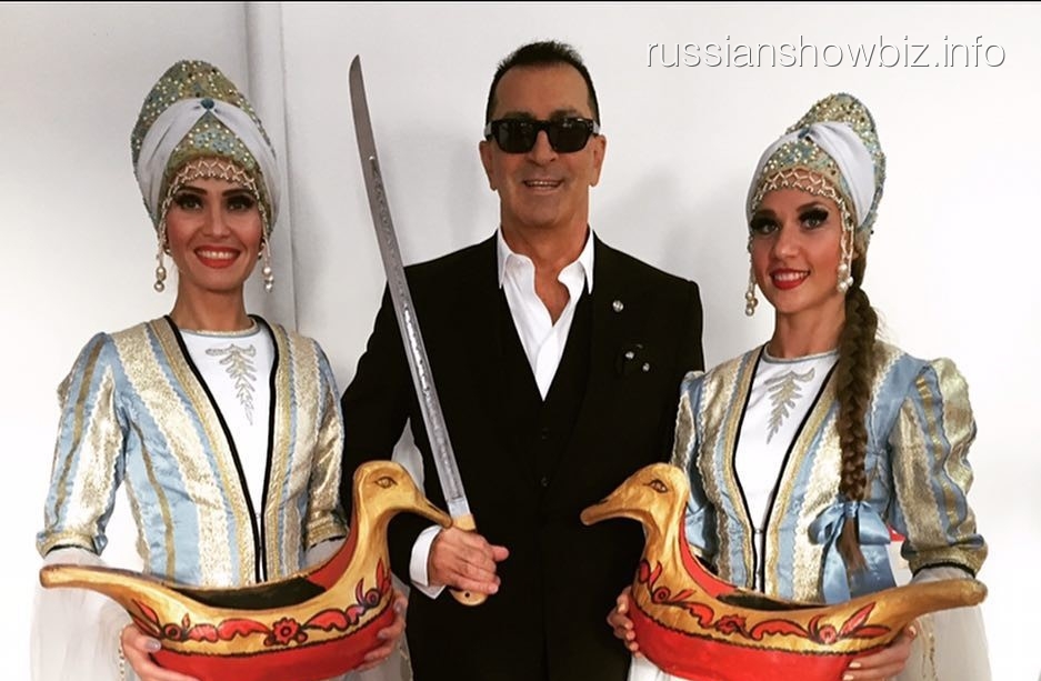 Александр Буйнов взялся за оружие