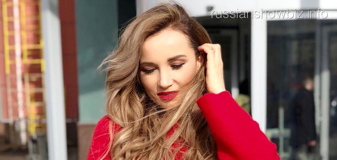 Анфиса Чехова попросила поклонников чаще рисовать ее портреты