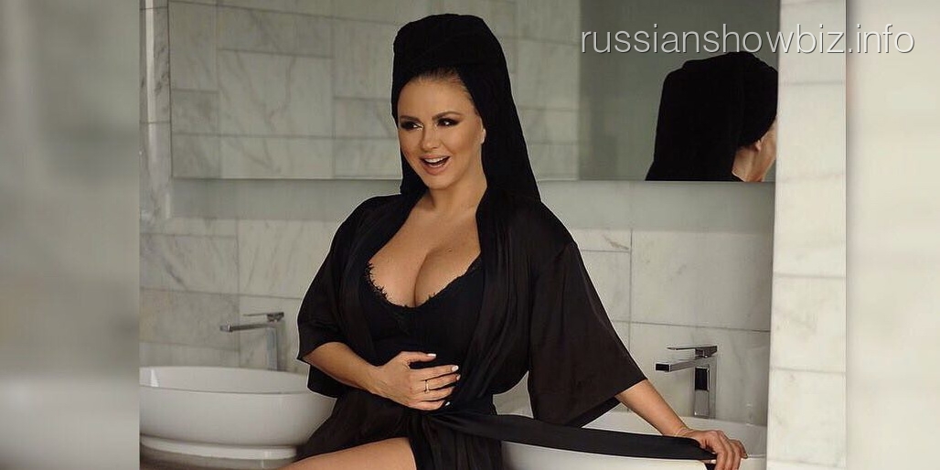 Анна Семенович рассказала о честности в отношениях