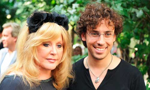 Алла-Пугачева-и-Максим-Галкин-планируют-получить-вид-на-жительство-в-одной-из-европейских-стран из европейских стран