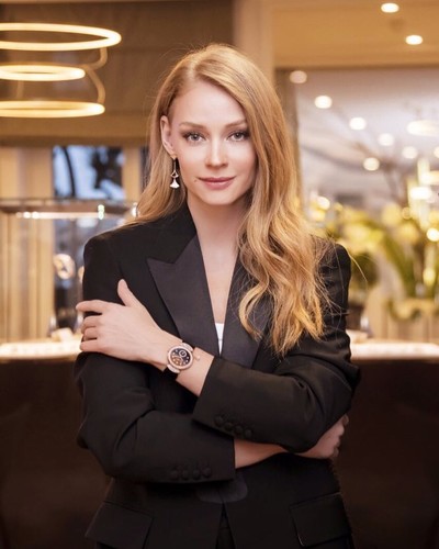 Светлана Ходченкова прячет возлюбленного даже от подруг