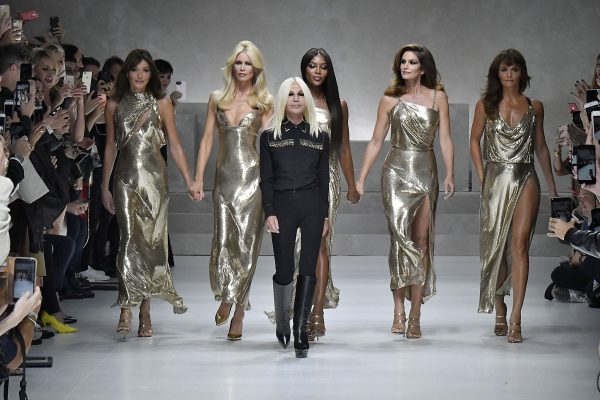 Нет, Versace-это не о том, чтобы стать Майкл Корс