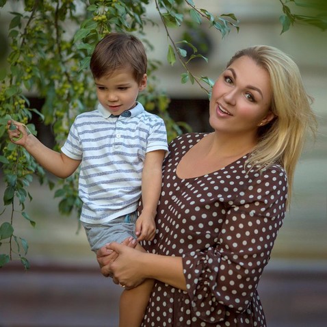 Звезда Comedy Woman Надежда Ангарская родила сына вопреки поставленному диагнозу «бесплодие»