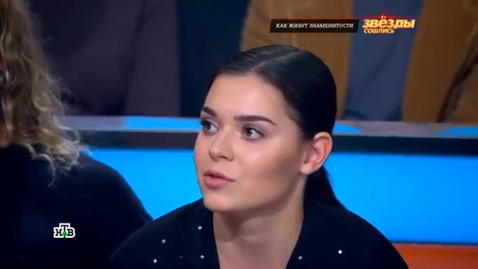 «Было уже три операции»: Аделина Сотникова рассказала о том, как помогла младшей сестре с тяжелым генетическим заболеванием