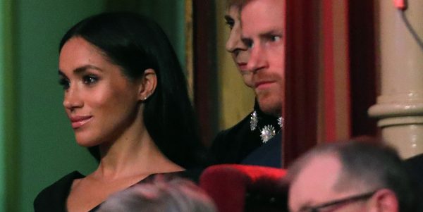 Меган Маркл надел 63 $Маркс и Спенсер платье не продали еще