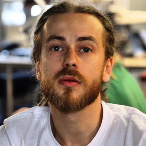 На похоронах Децла Александр Толмацкий впервые увидел своего 13-летнего внука