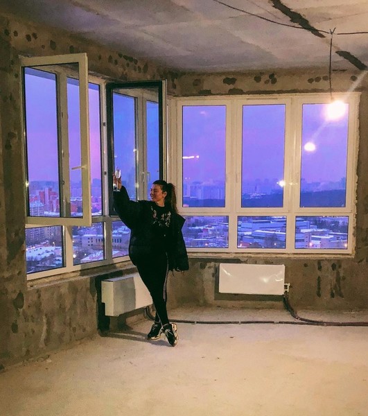 Анна Седокова заложила украшение в ломбард, чтобы оплатить ипотеку