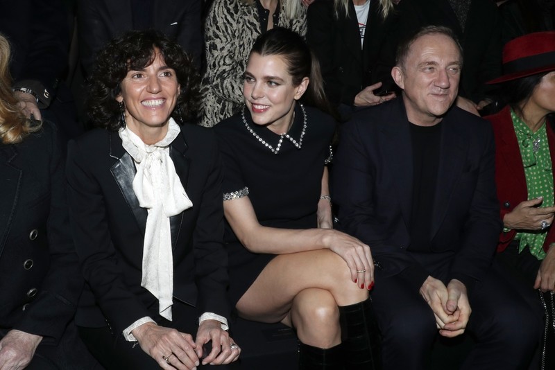 Молодая мама Шарлотта Казираги пришла на показ Saint Laurent в мини-платье