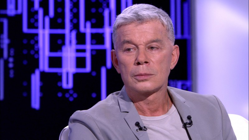 Олег Газманов поведал, почему не спит с нынешней женой в одной спальне и как 25 лет помогал бывшей