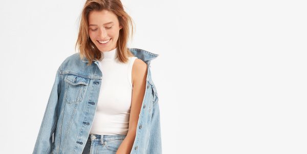 Все ваши любимые основы продаются в Everlane