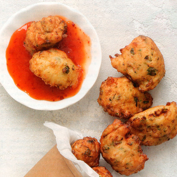 ПОНЧИКИ ИЗ ЗАВАРНОГО ТЕСТА С МЯСОМ КРАБА