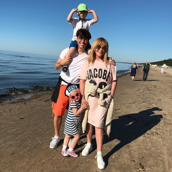 Алла Пугачева и Максим Галкин поздравили Гарри и Лизу с 6-летием