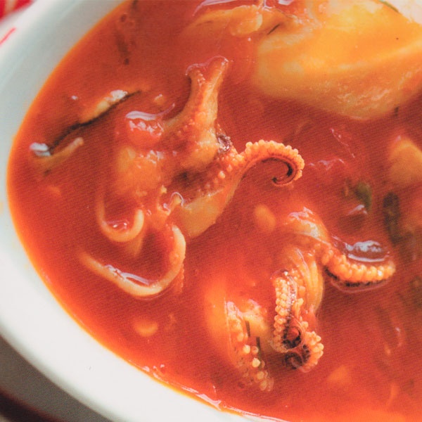 Soup-of-small-squid-in-a-slow-cooker